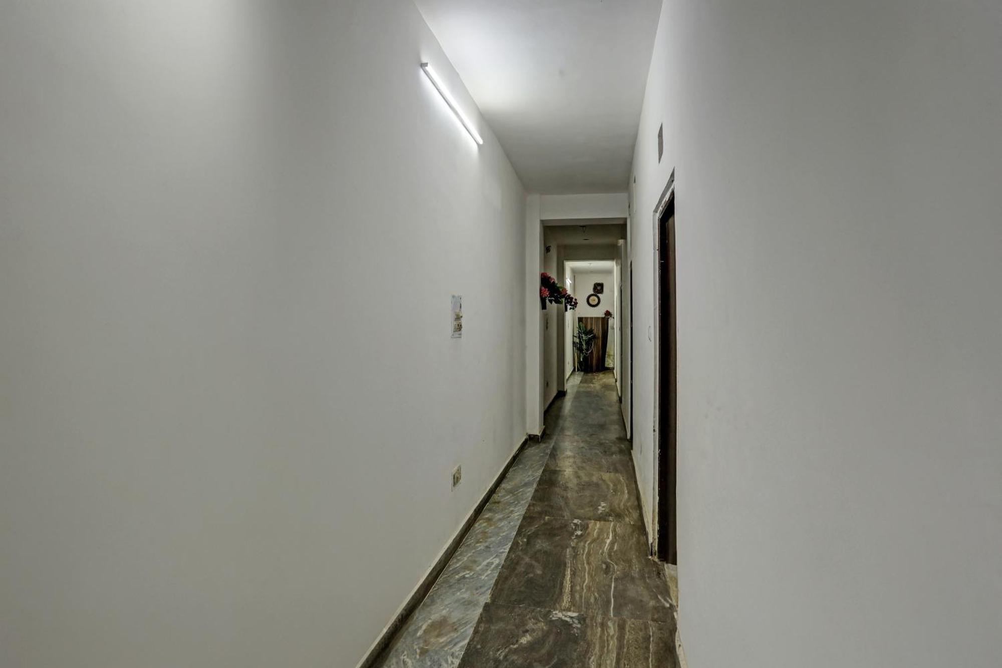 Hotel O Raaz Hotel Delhi  Extérieur photo