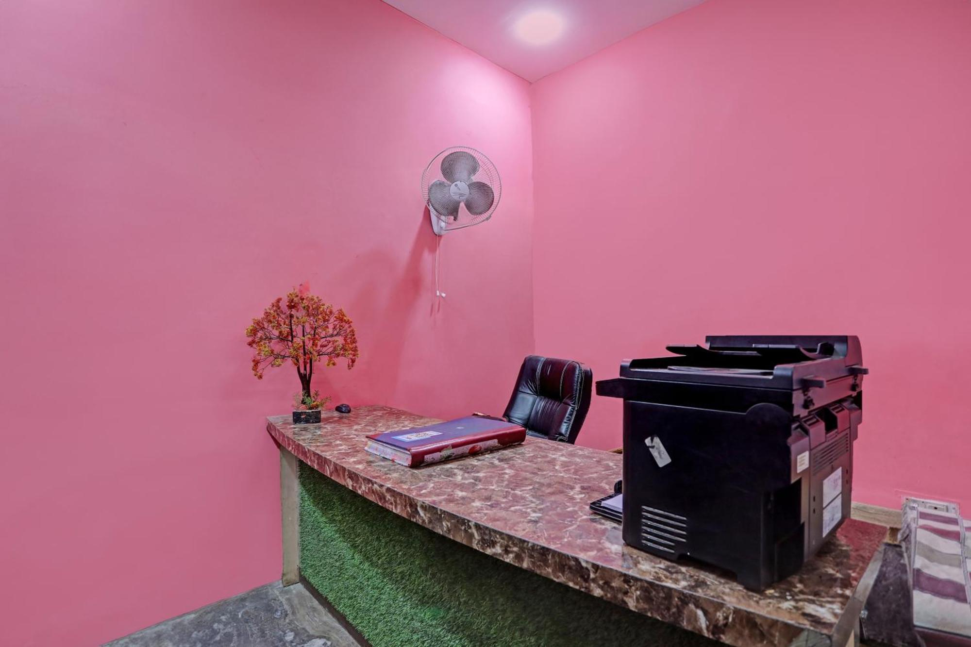 Hotel O Raaz Hotel Delhi  Extérieur photo